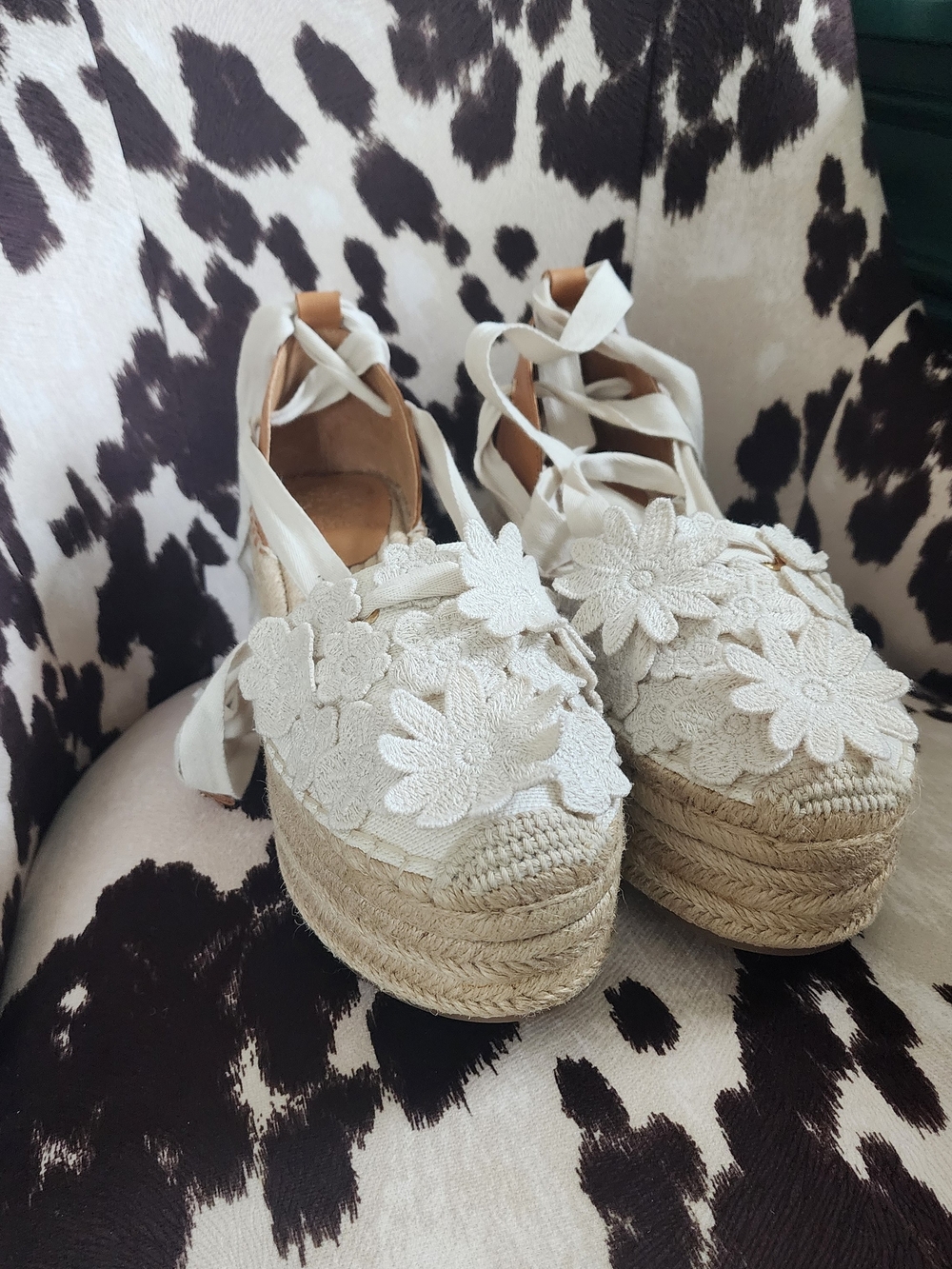 Lace Floral Espadrille Platform Wedge - Cream